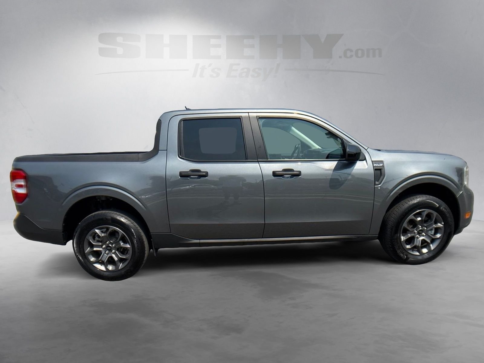 Used 2024 Gray Ford XLT image 10