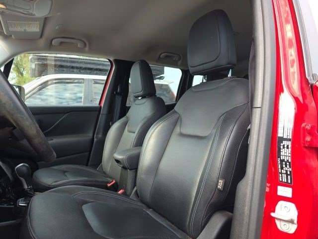 Used 2023 Colorado Red Clearcoat Jeep Limited image 11