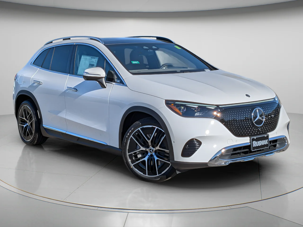 New 2027 Polar White Mercedes-Benz EQE 320+ image 13