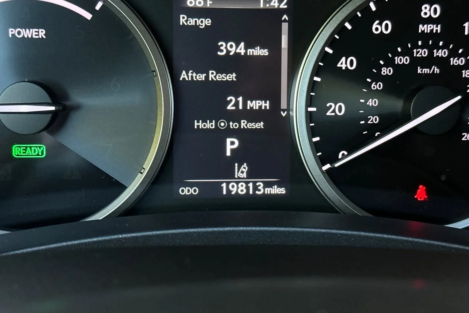 Used 2021 Atomic Silver Lexus  image 29