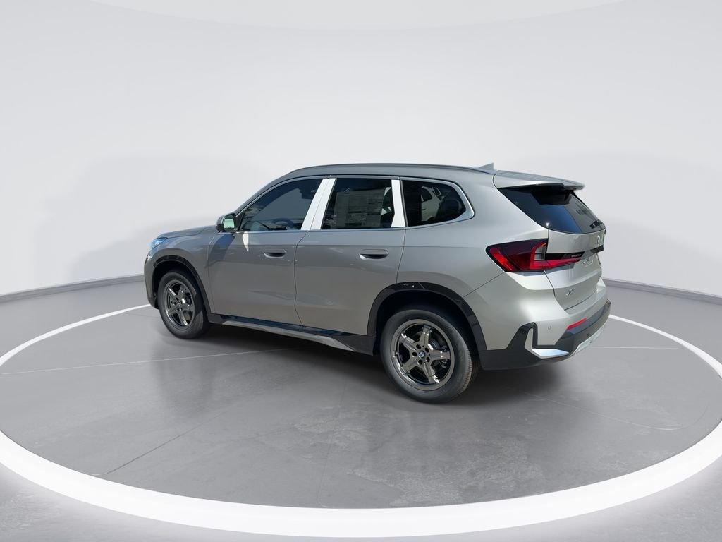 New 2027 Space Silver Metallic BMW xDrive28i image 6