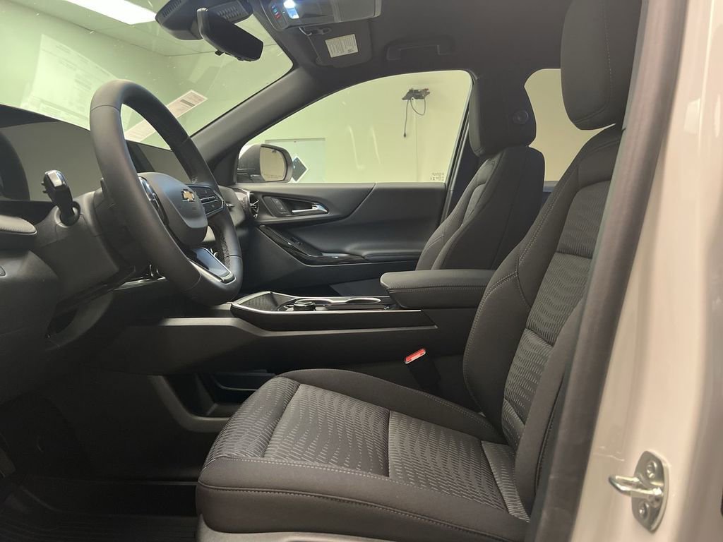 2026 Chevrolet Equinox LT - Photo 11