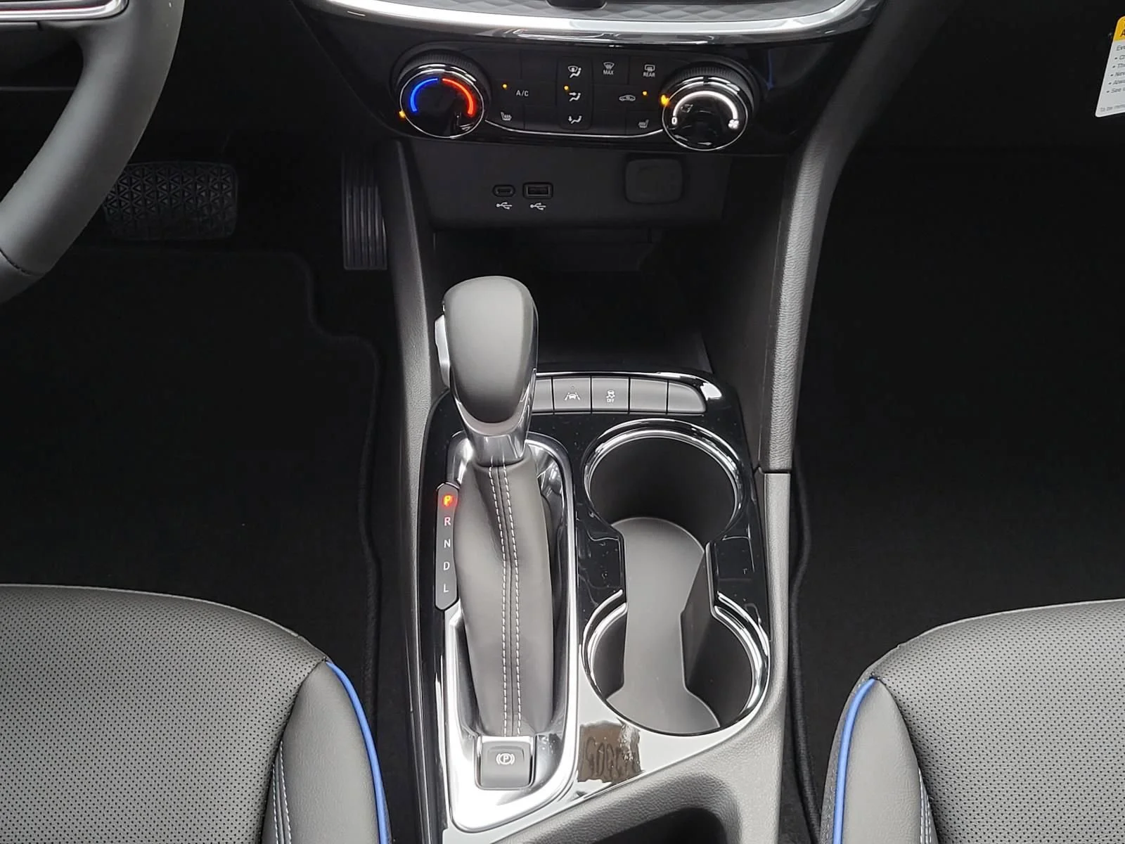 2026 Buick Encore GX Sport Touring - Photo 10