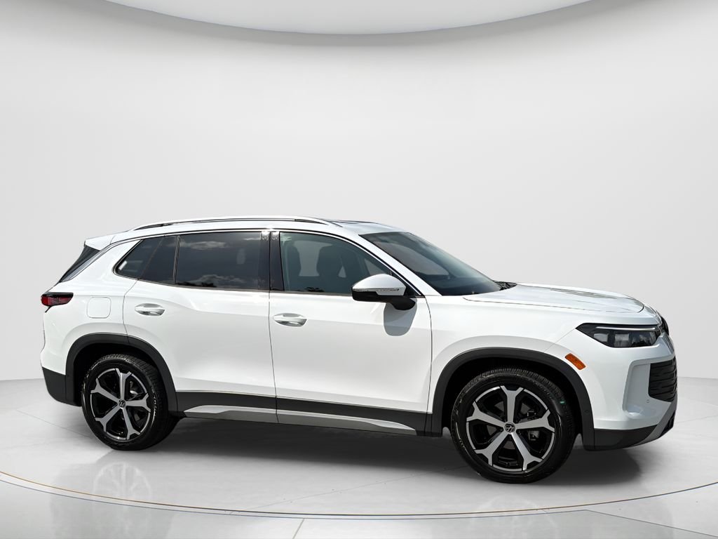 New 2026 Pure White Volkswagen 2.0T SE image 4