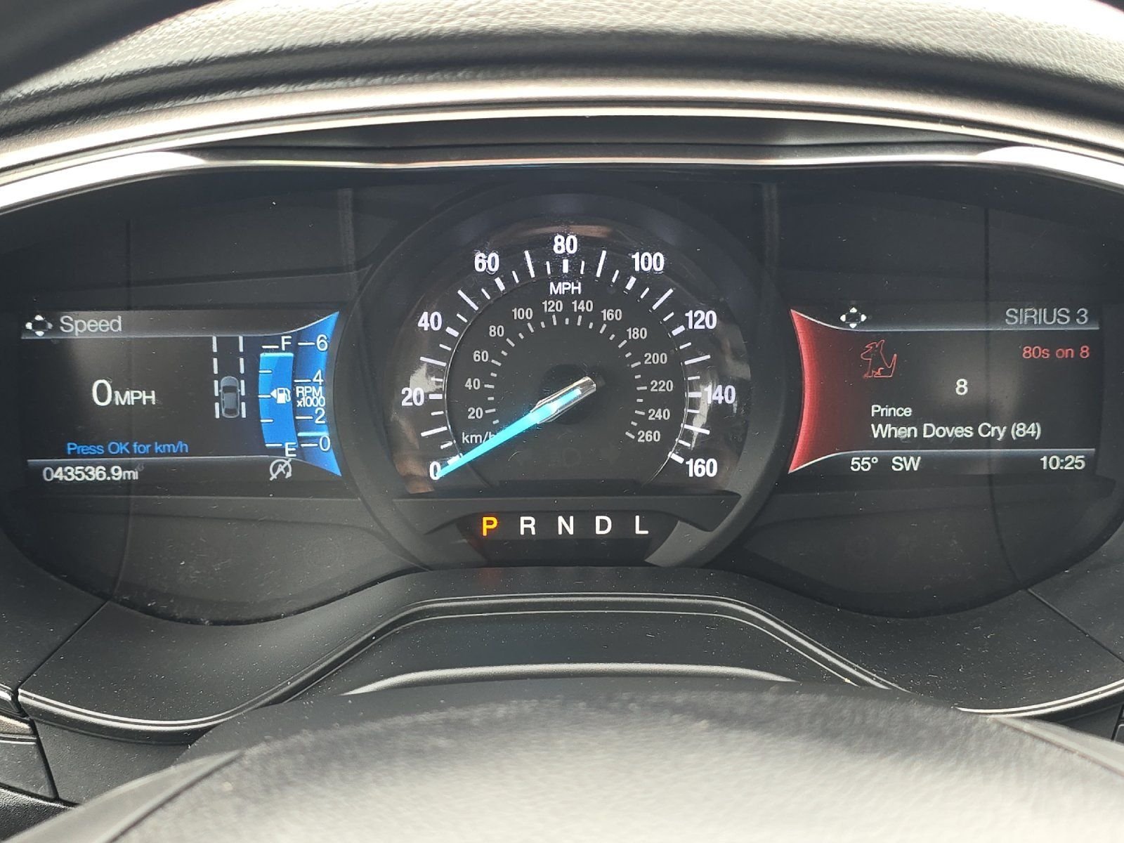 Used 2020 Black Ford SE image 25