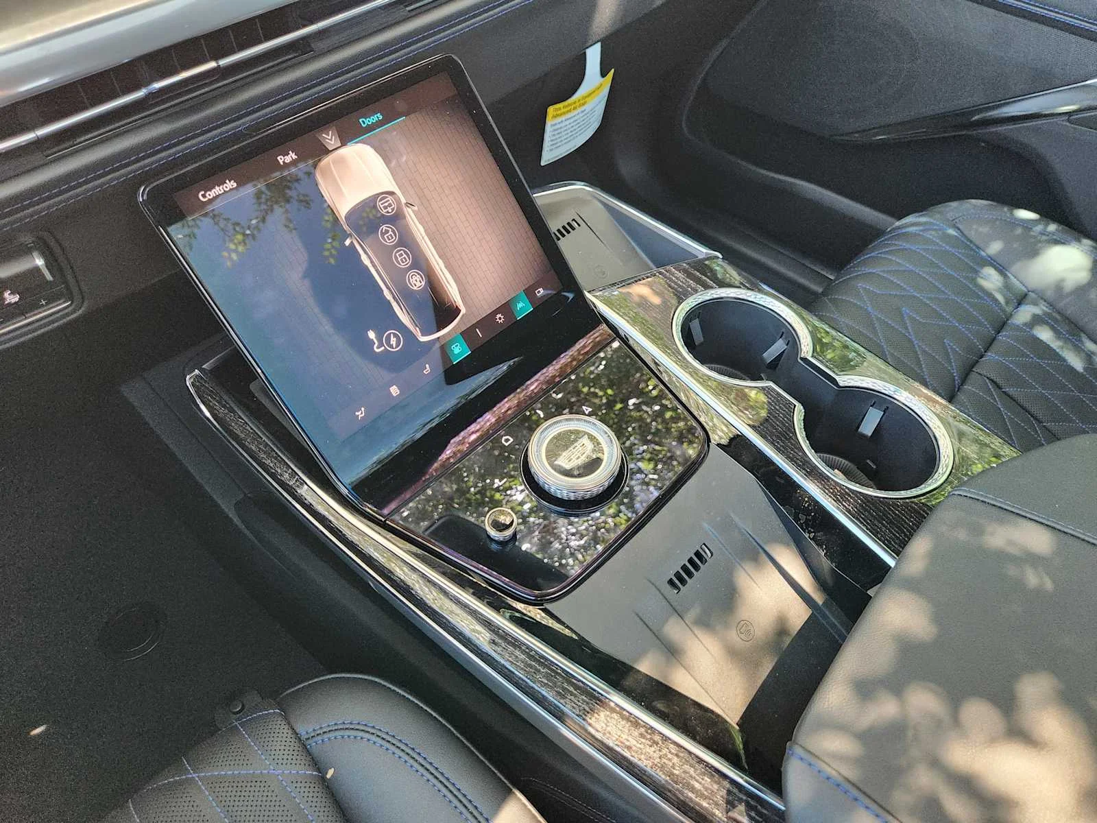 2026 Cadillac Escalade IQL Luxury - Photo 14