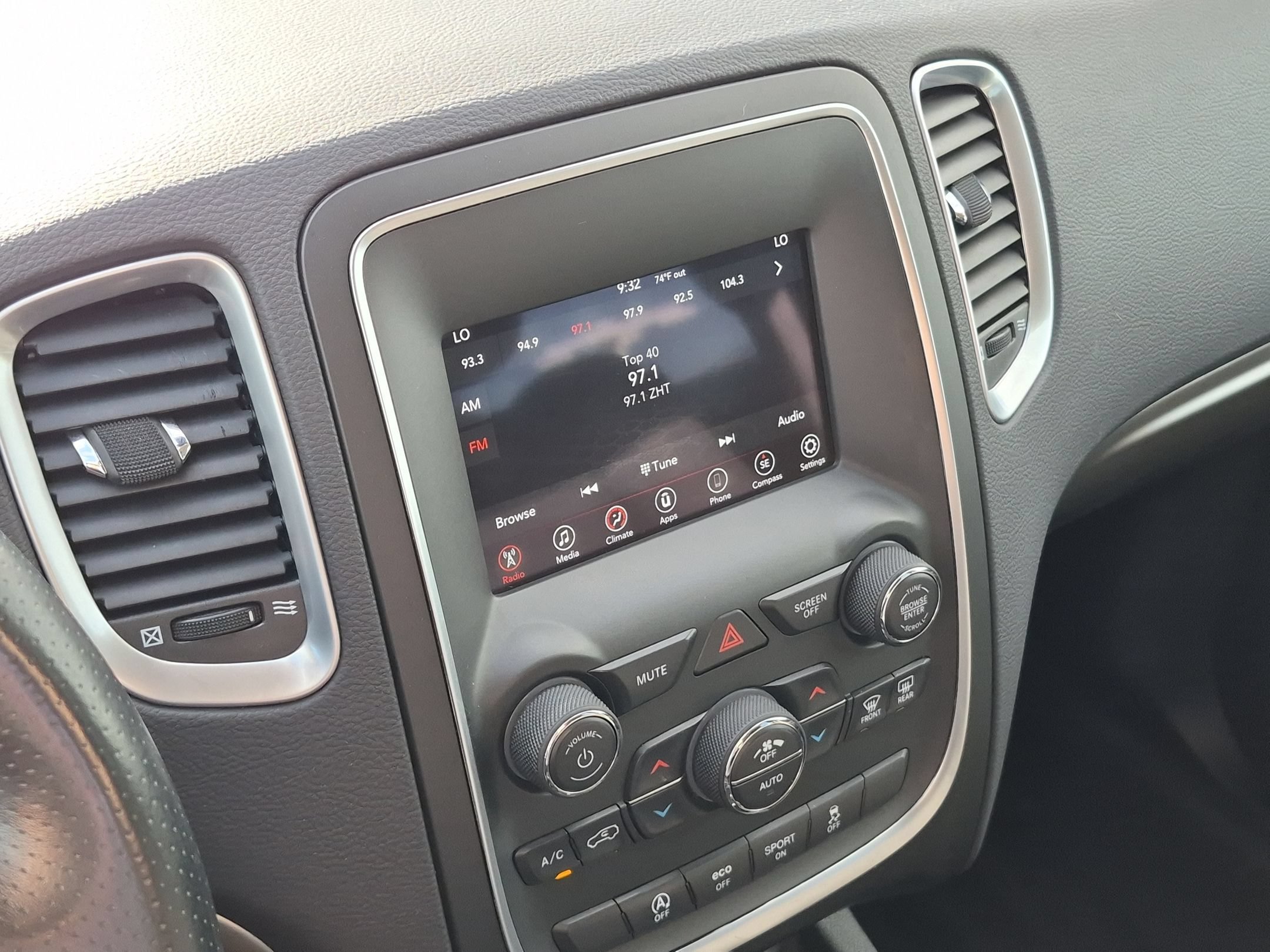 Used 2019 Billet Clearcoat Dodge SXT image 24