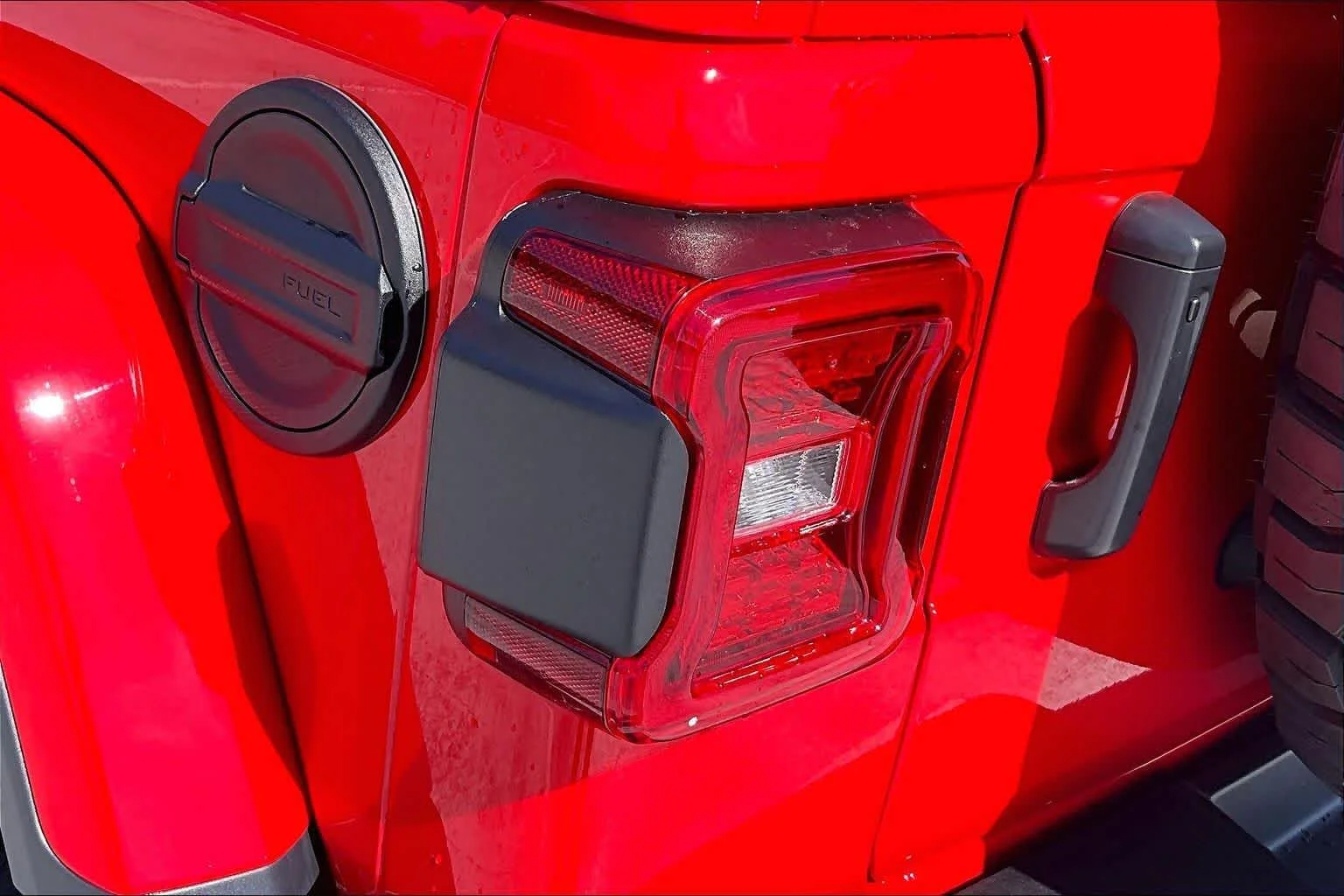 Used 2022 Firecracker Red Clearcoat Jeep Unlimited Rubicon 392 image 29
