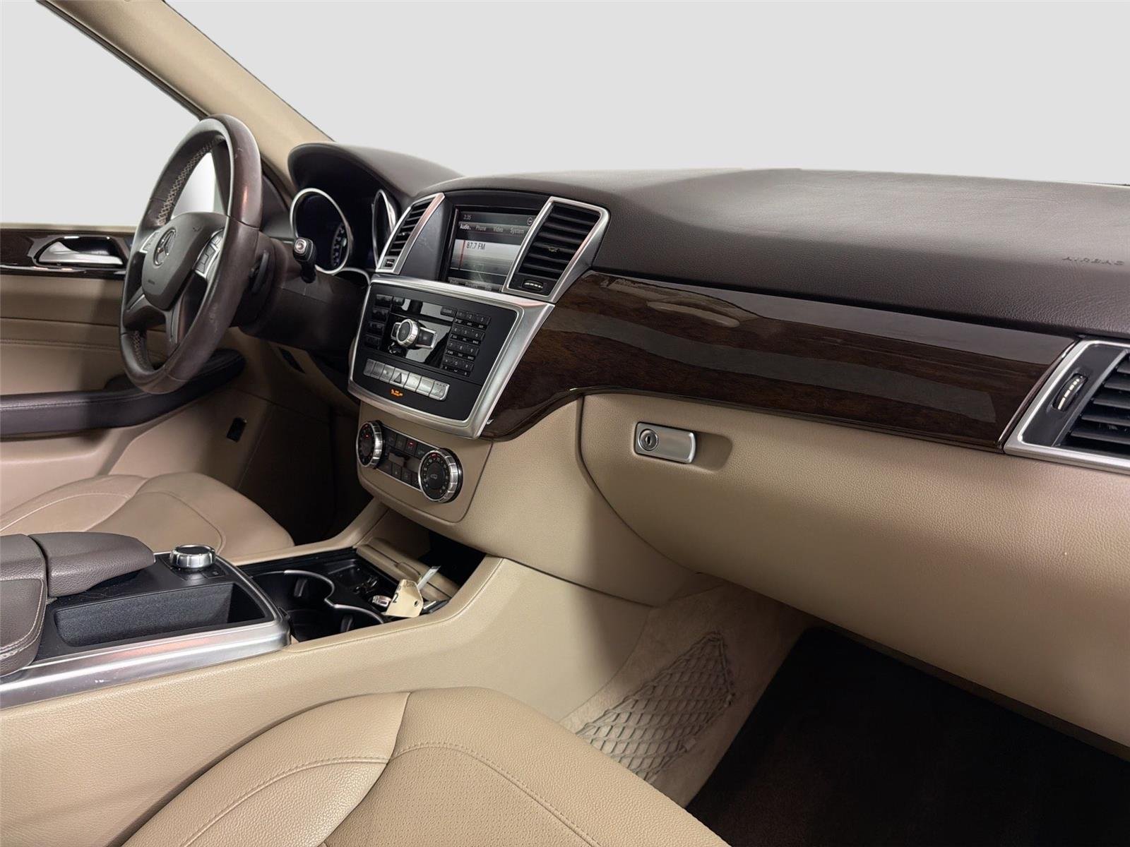 Used 2014 Polar White Mercedes-Benz ML 350 image 27