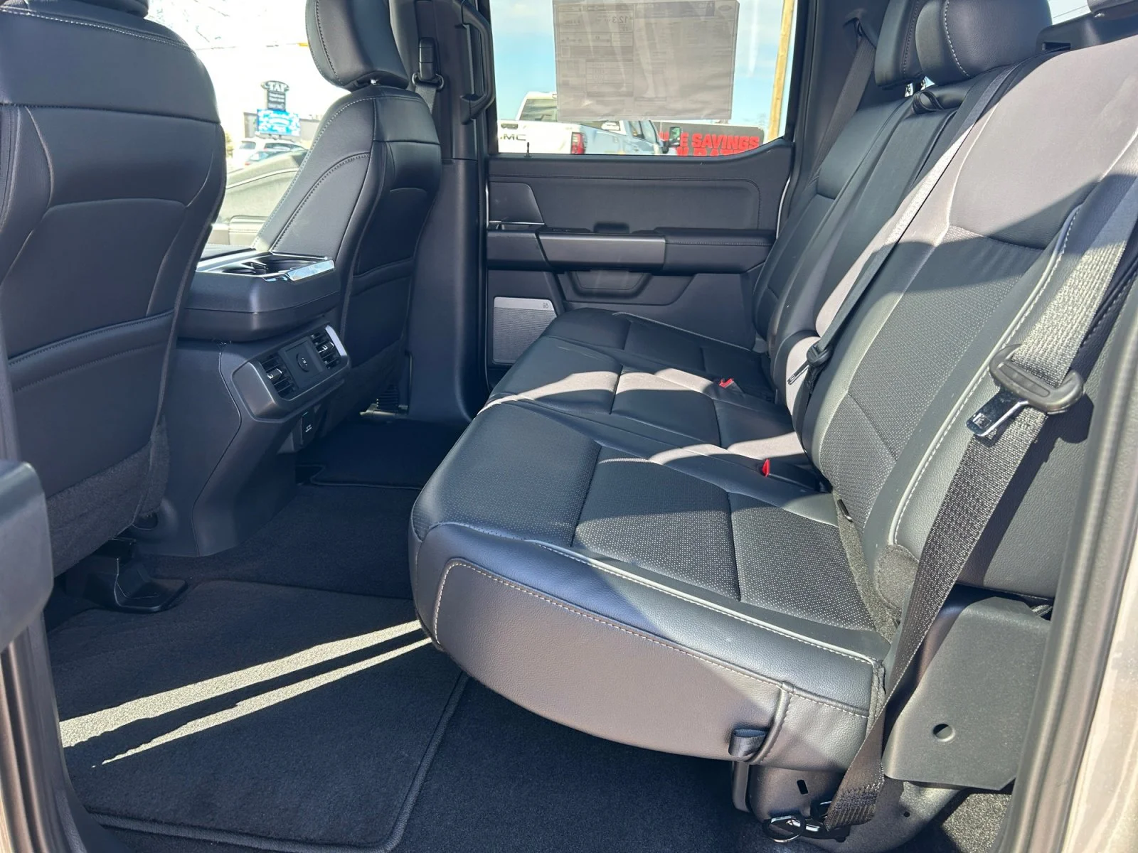 New 2026 Iconic Silver Metallic Ford Lariat image 18