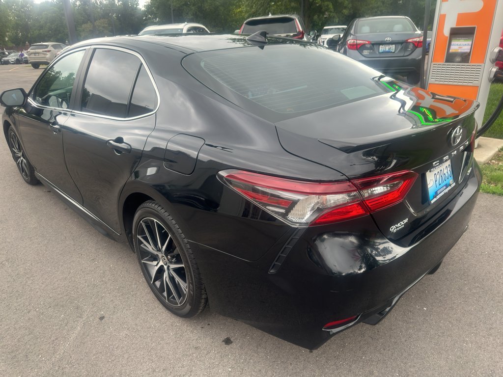 Used 2022 Midnight Black Metallic Toyota SE image 3