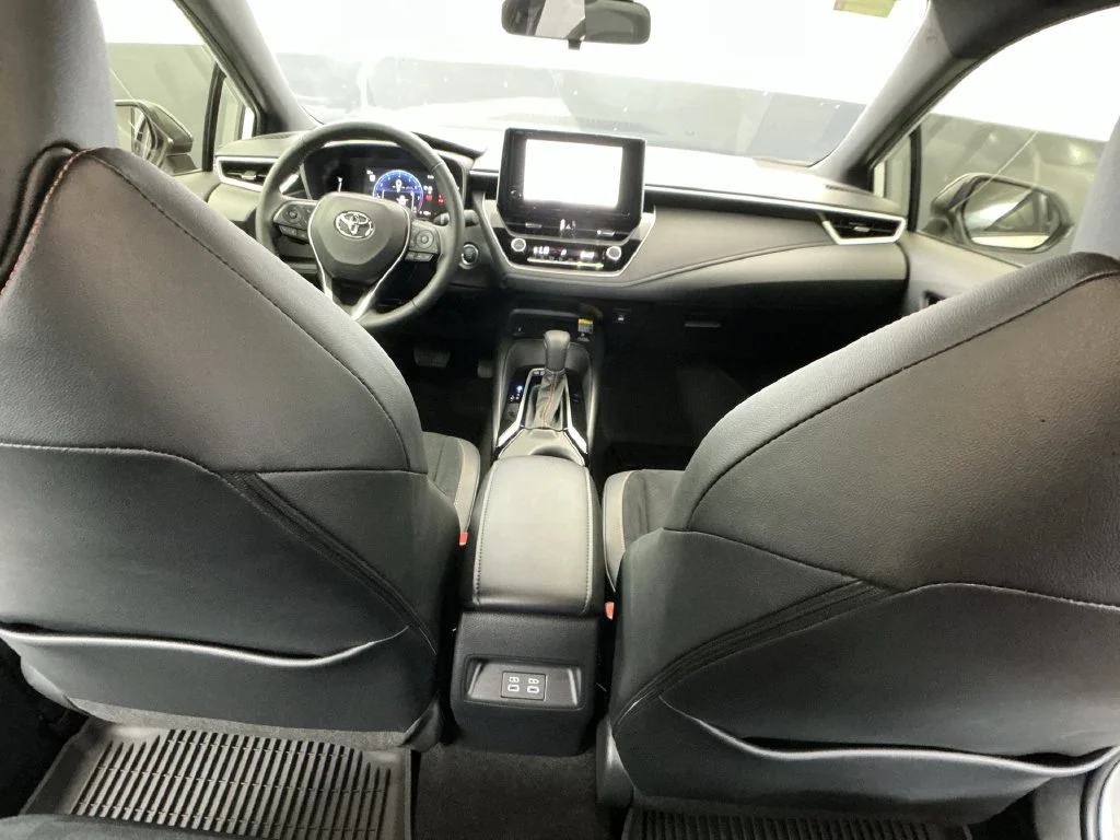Used 2026 Ice Cap Toyota SE image 28