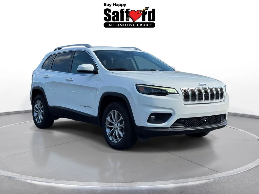 Used 2021 Bright White Clearcoat Jeep Latitude Lux image 10