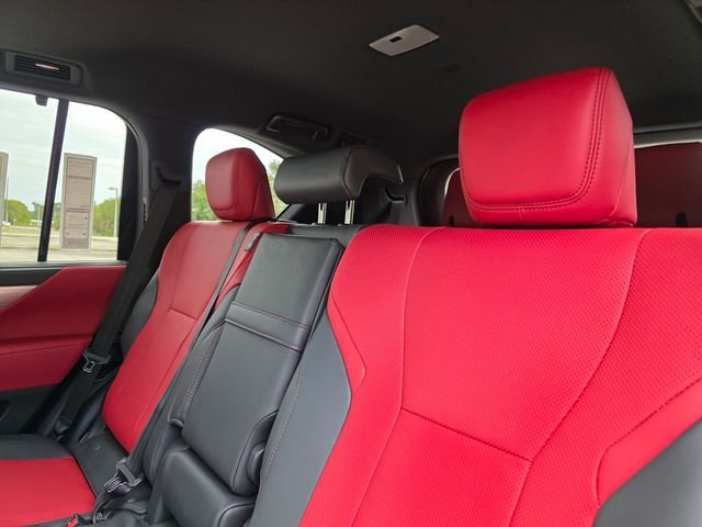 2025 Lexus LX 700h F-Sport - Photo 18