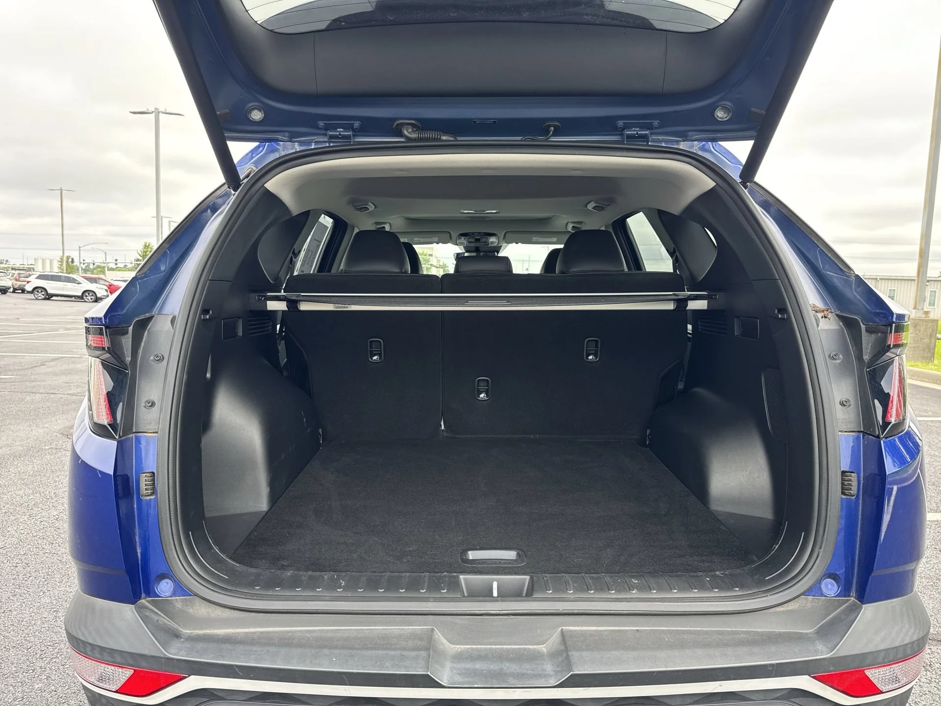 Used 2022 Intense Blue Hyundai SEL image 23