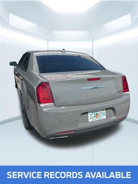 Used 2017 White Chrysler S image 4