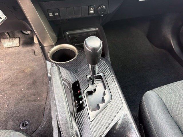 Used 2015 Black Toyota LE image 18