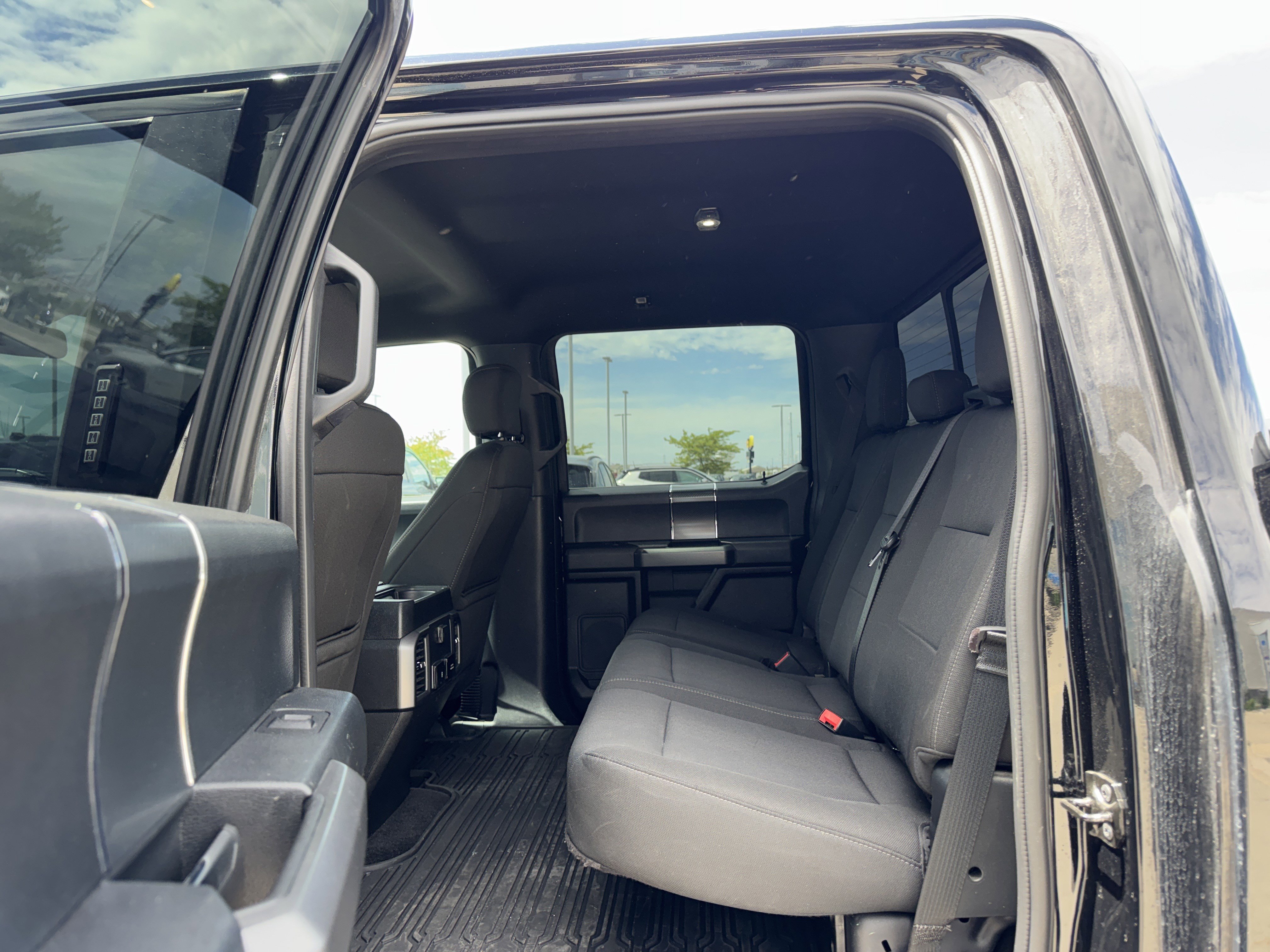 Used 2018 Shadow Black Ford XLT image 6