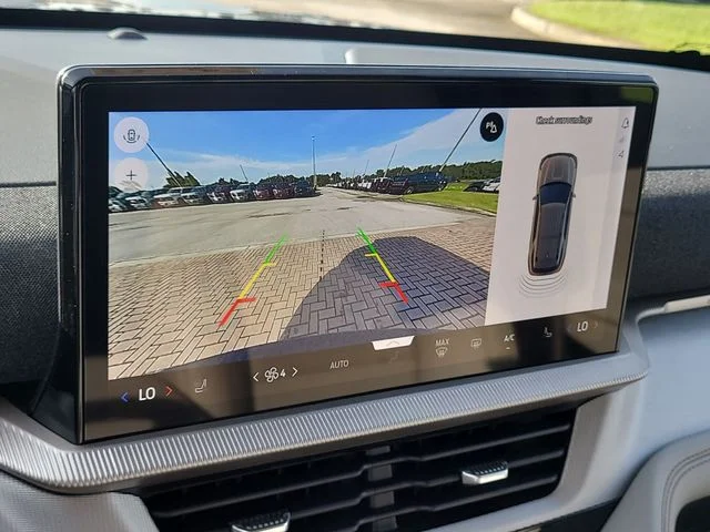New 2027 Gray Metallic Ford Active image 27