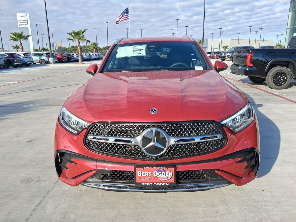 New 2026 MANUFAKTUR Patagonia Red Metallic Mercedes-Benz GLC 300 image 2