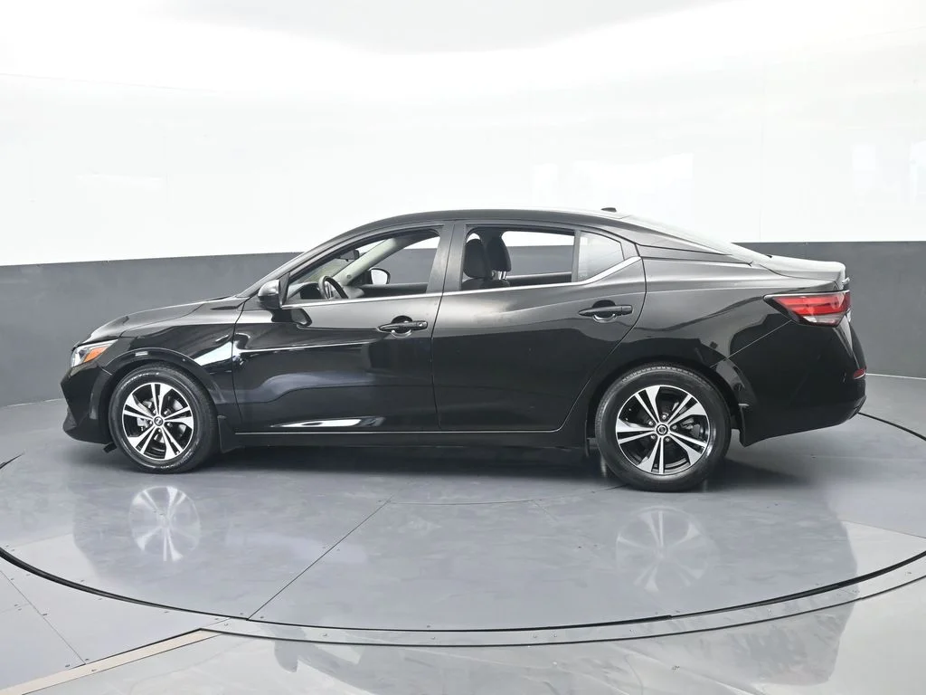 Used 2022 Super Black Nissan SV image 3