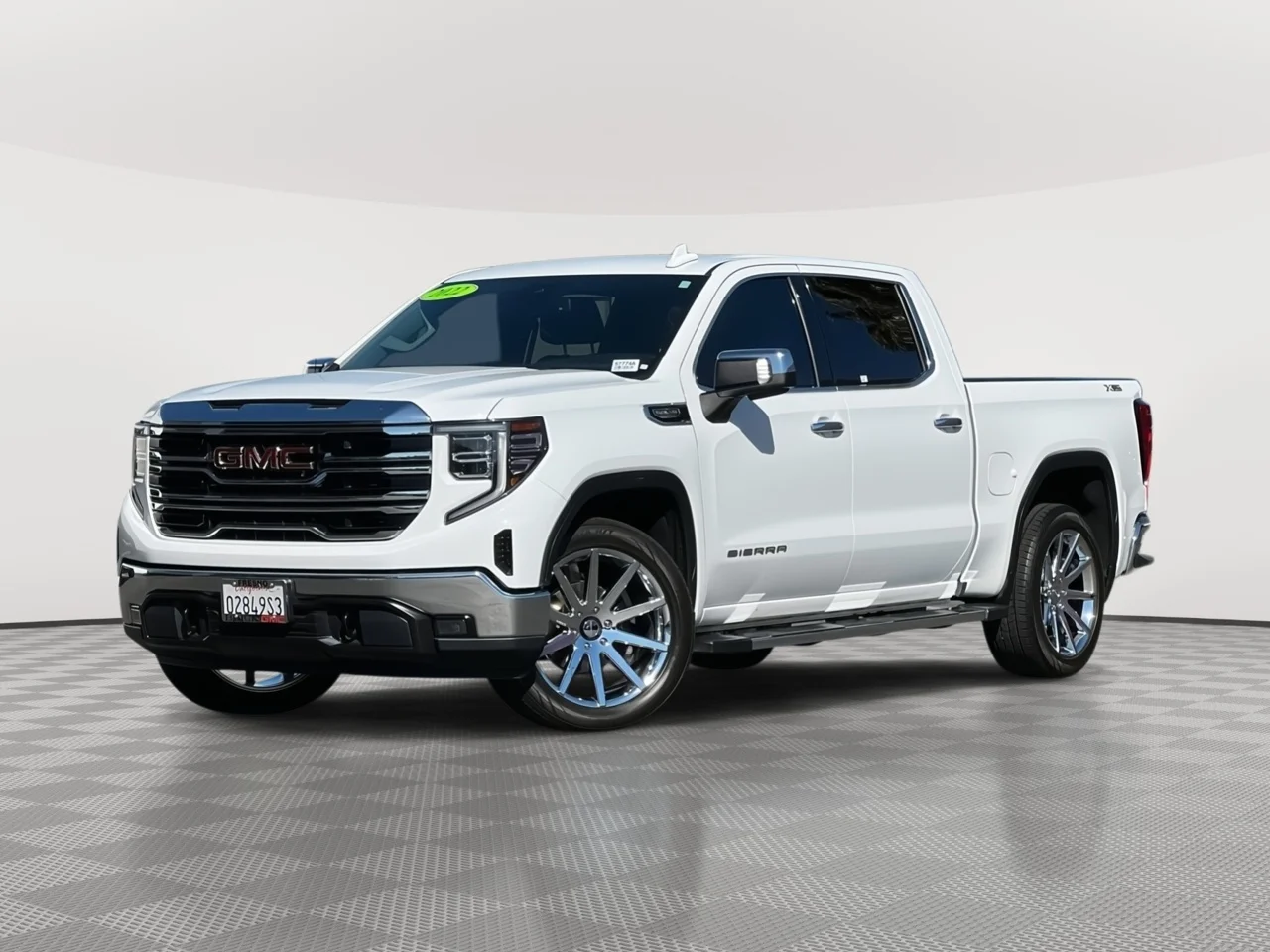 Used 2022 Summit White GMC SLT image 50