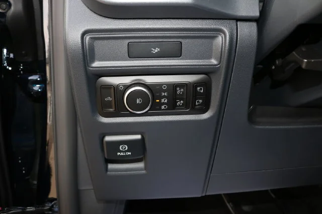 New 2026 Antimatter Blue Metallic Ford XLT image 29