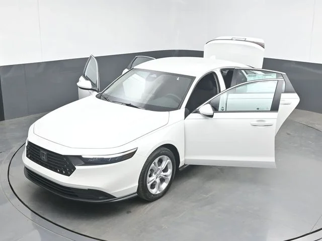 New 2026 Platinum White Pearl Honda LX image 53