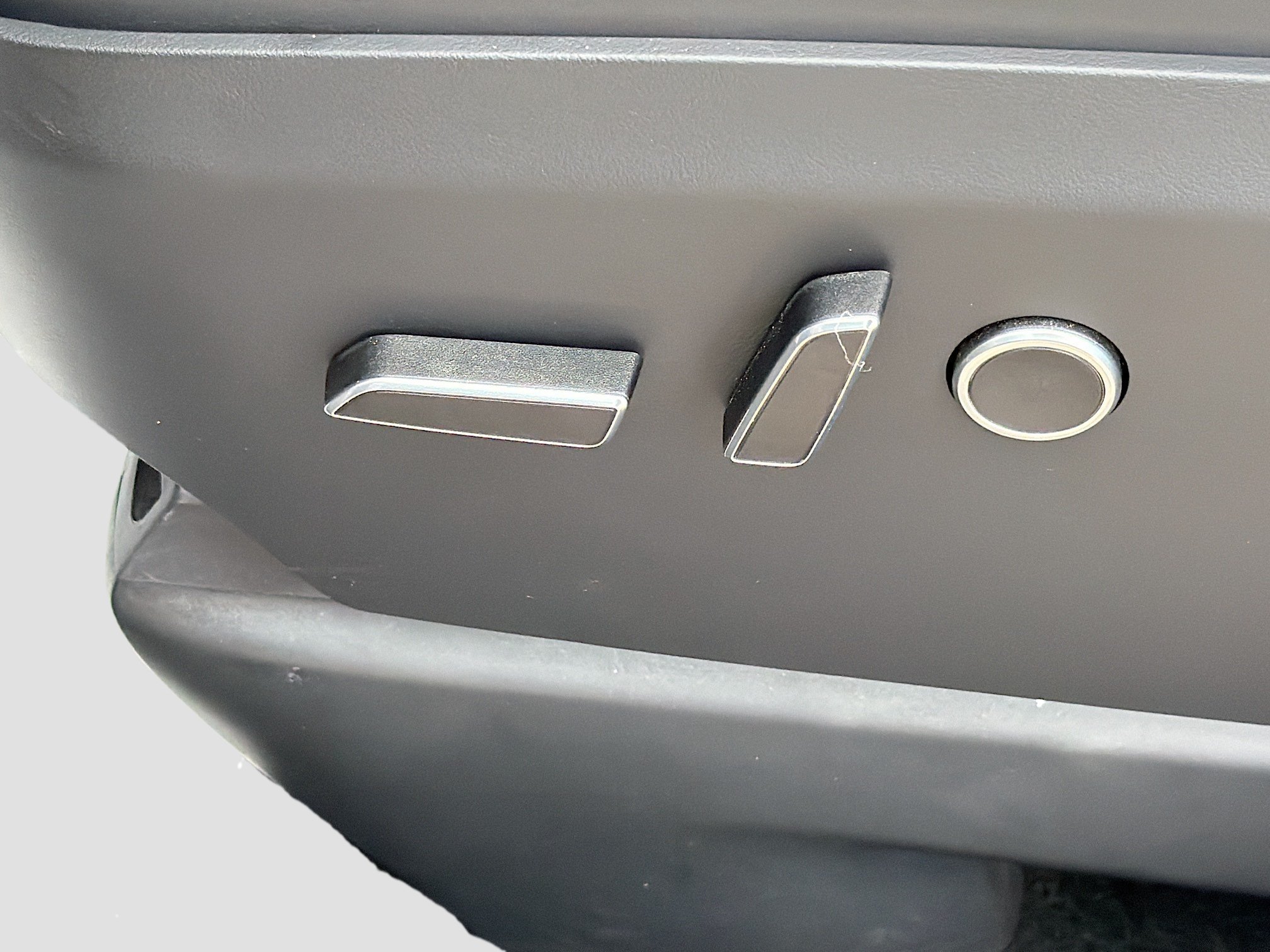 Used 2023 Midnight Silver Metallic Tesla Standard Range image 24