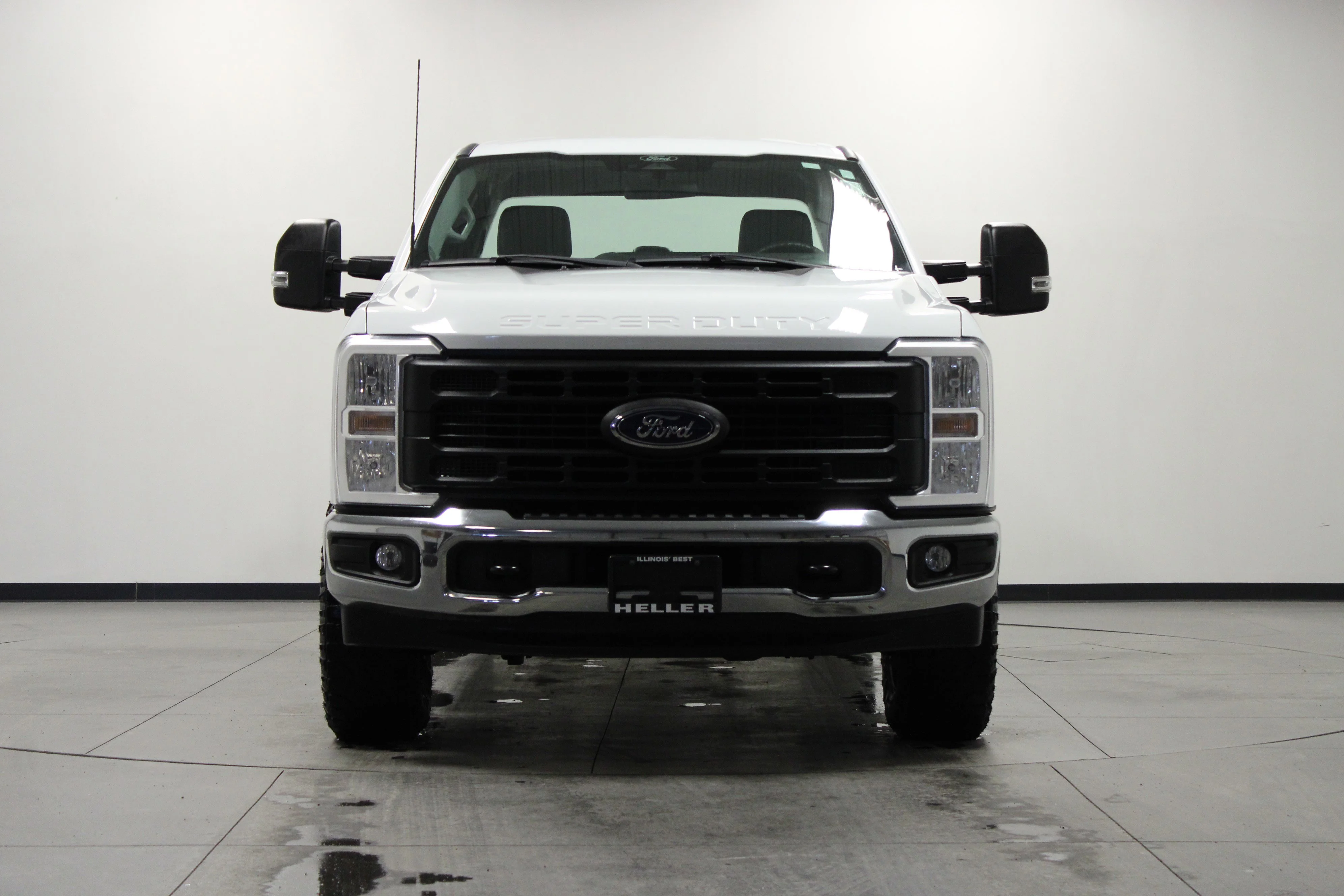 Used 2024 Oxford White Ford XL image 9