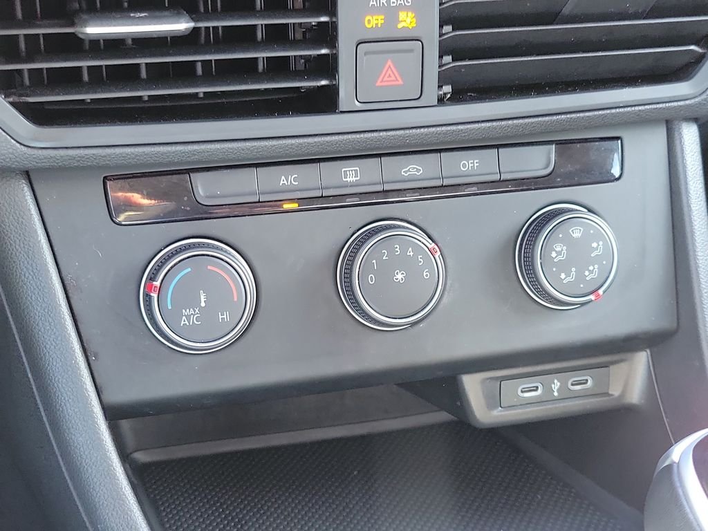 Certified Used 2024  Volkswagen 1.5T S image 19