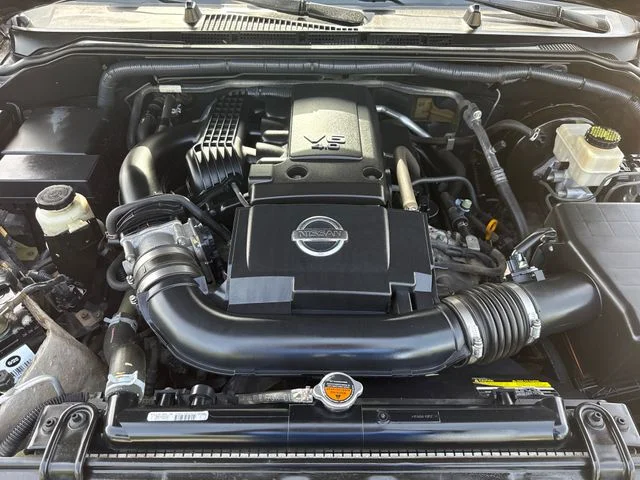 Used 2016 Gray Nissan SV image 27