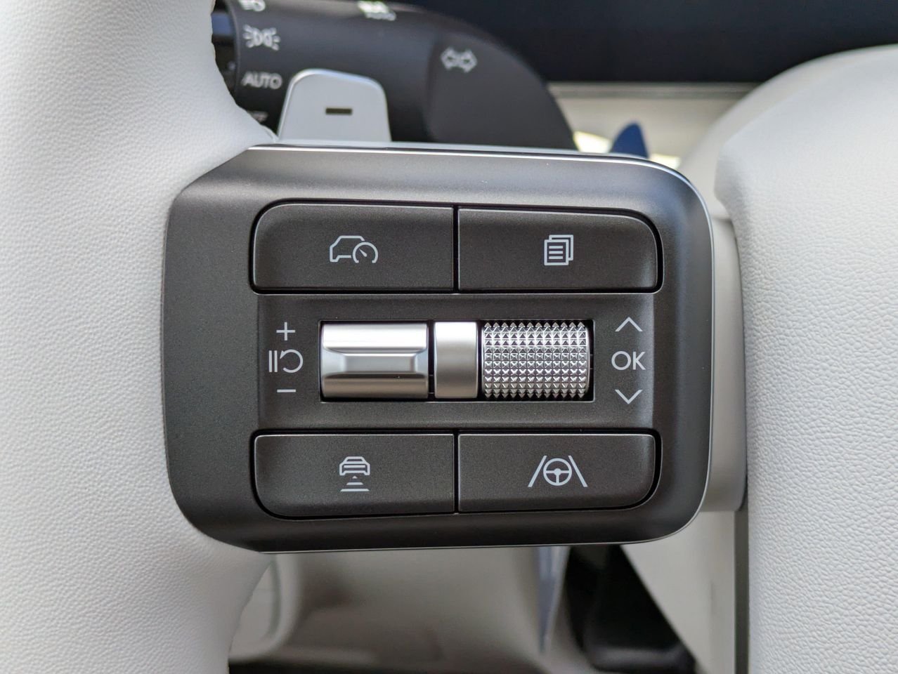 New 2027 Creamy White Pearl Hyundai SE FWD image 20
