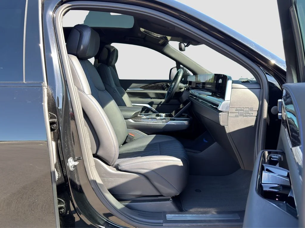 Used 2025 Black Cadillac Sport 1 image 18