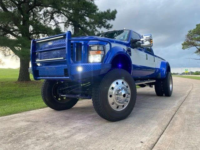 Used 2009 Blue Ford Lariat image 2