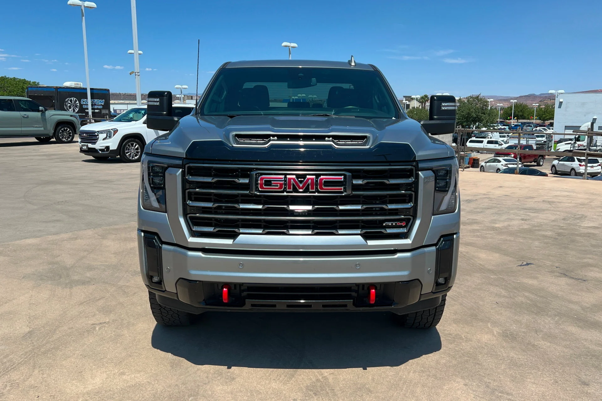 Used 2025 Sterling Metallic GMC AT4 image 8