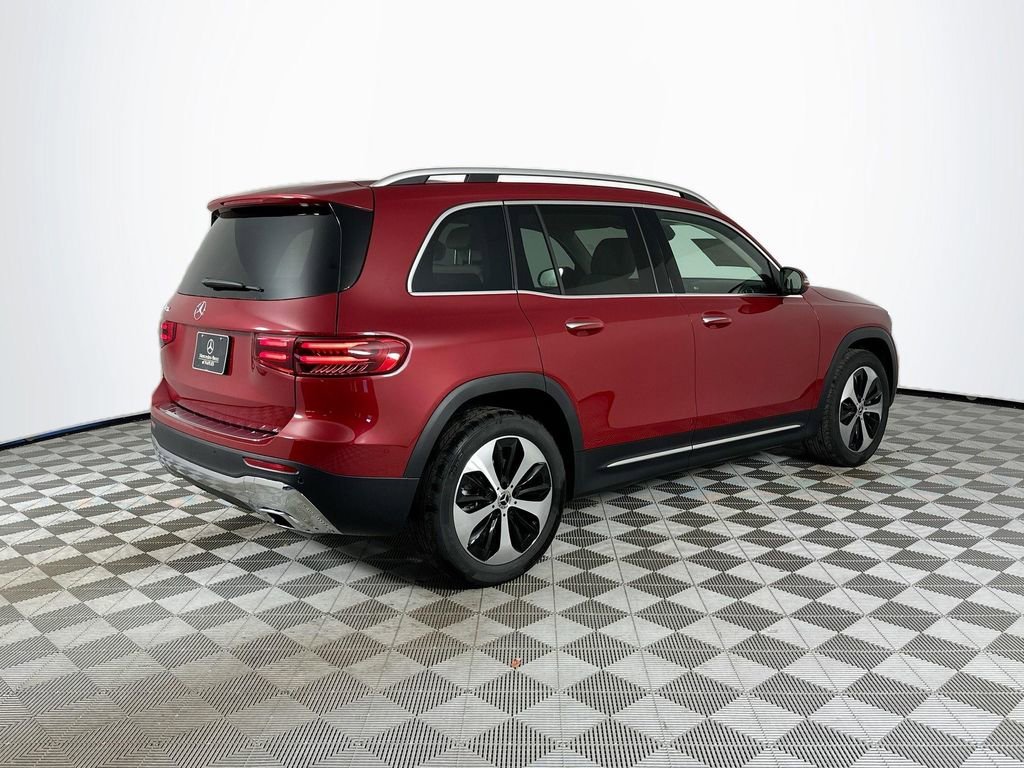 New 2026 MANUFAKTUR Patagonia Red Metallic Mercedes-Benz GLB 250 image 39