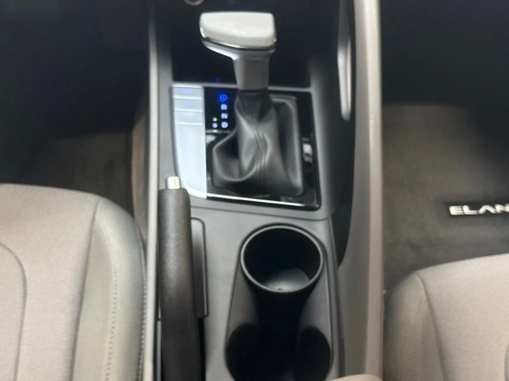 New 2026 Serenity White Hyundai SE image 16