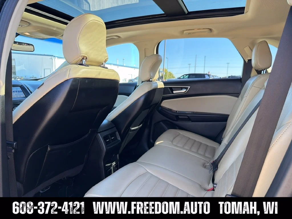 Used 2016 Black Ford SEL image 24