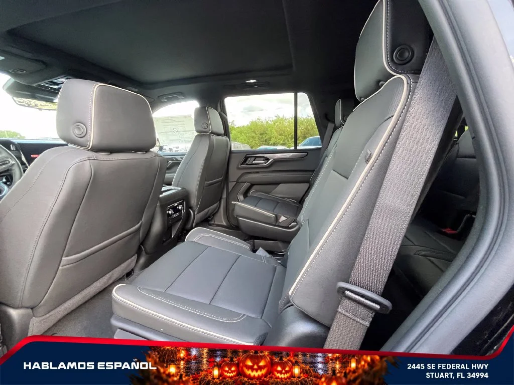 New 2027 Onyx Black GMC Elevation image 9