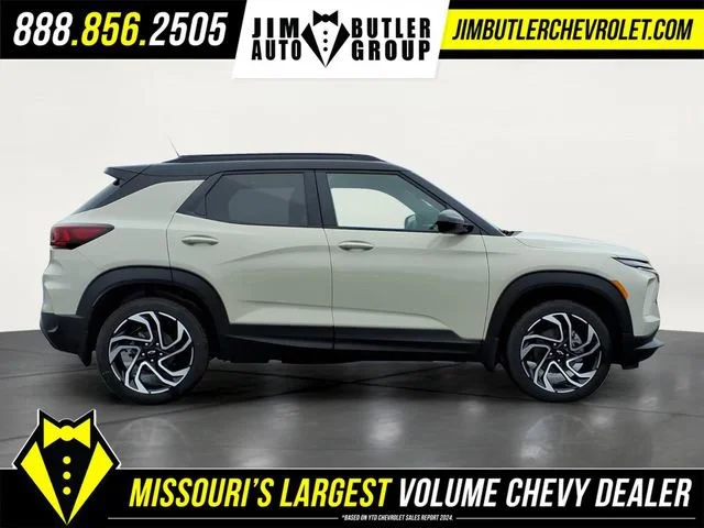 New 2026 White Sands Chevrolet RS image 5