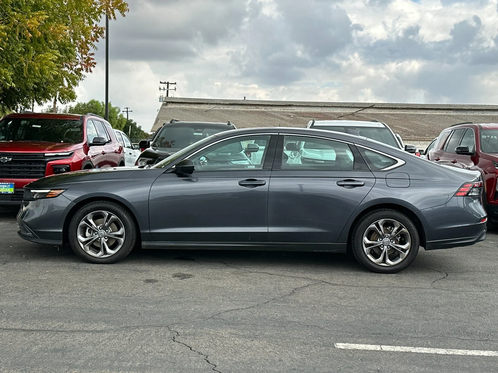 Used 2024 Gray Honda EX image 7