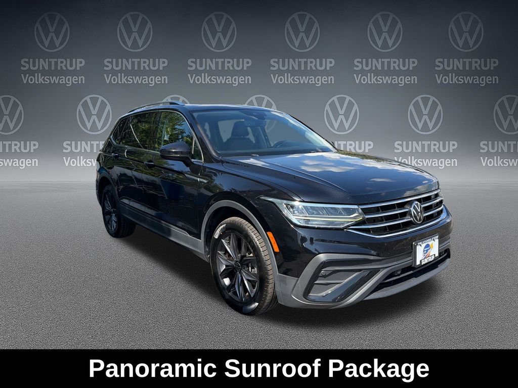 Used 2023 Black Volkswagen 2.0T SE image 9