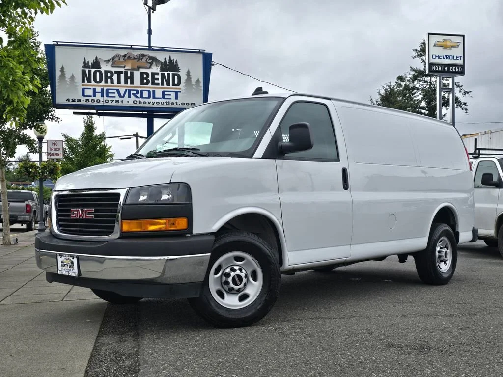 2024 GMC Savana 2500's photo