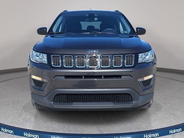 Used 2018 Gray Jeep Sport image 3