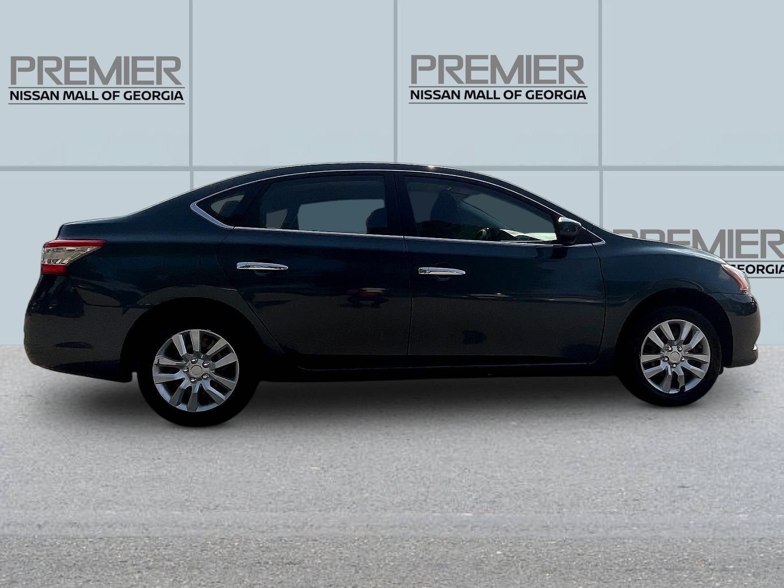 Used 2014 Blue Nissan SV image 8