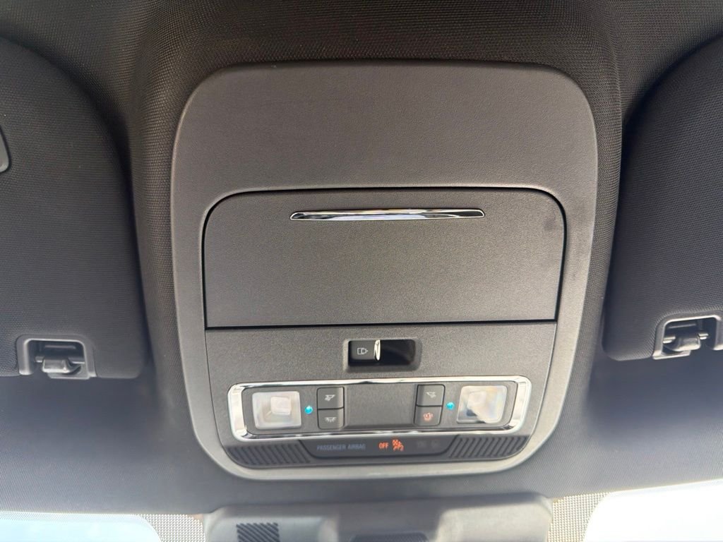 Used 2025 Agate Black Metallic Ford Lariat image 30