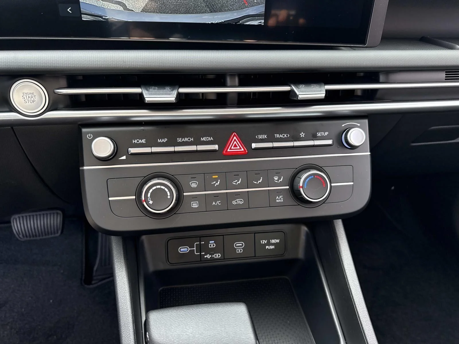 Used 2026 Shimmering Silver Hyundai SE image 31