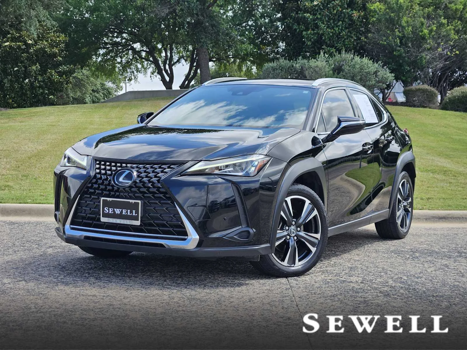2021 Lexus UX 200 200 FWD's photo