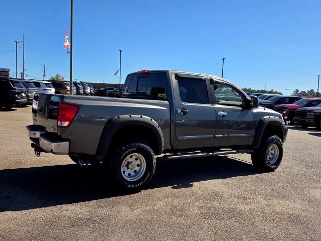 Used 2004 Gray Nissan LE image 15